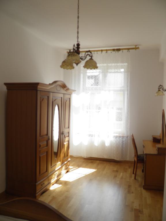 Apartment Swietego Tomasza Krasków Eksteriør bilde