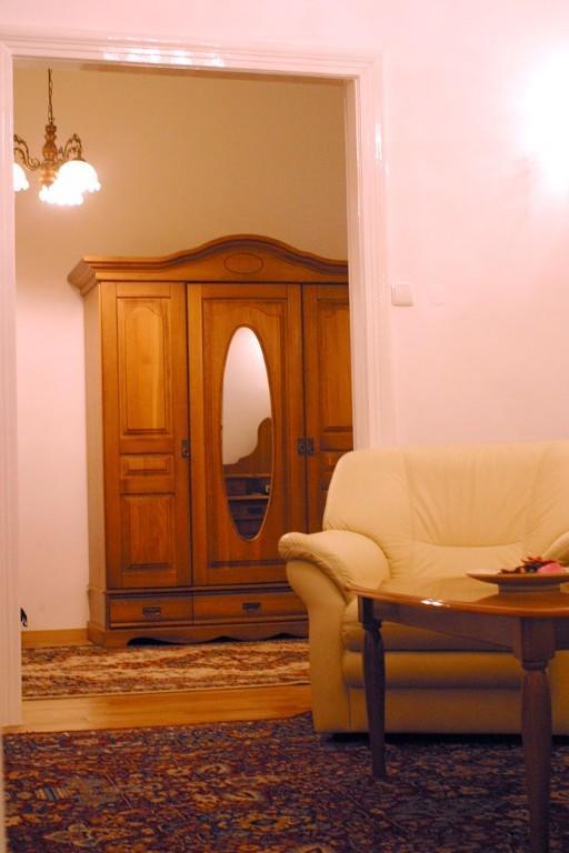 Apartment Swietego Tomasza Krasków Eksteriør bilde